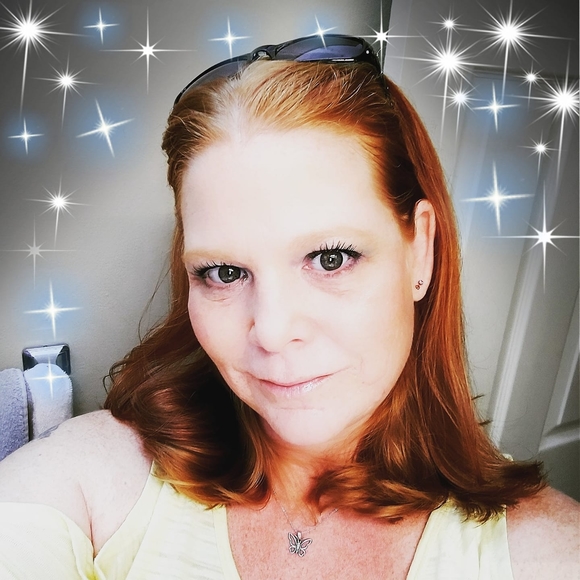 Meet your Posher, Aimee - Picture 1 of 1